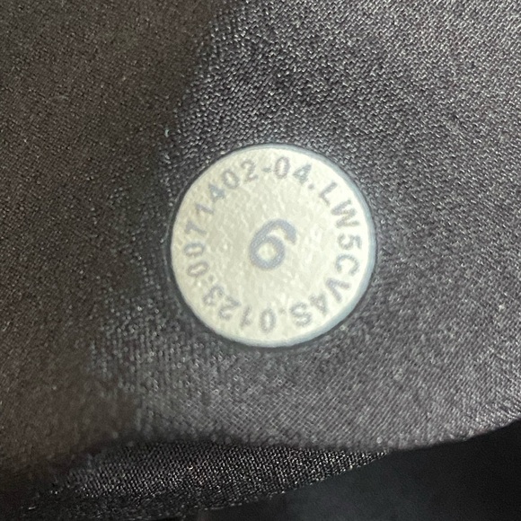 Lululemon Keep Moving Jogger EUC - Picture 7 of 14